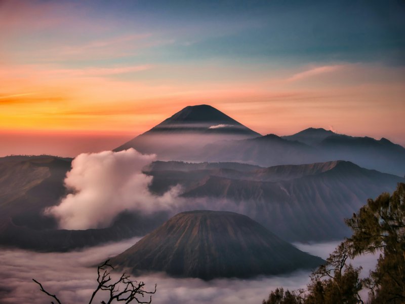 https://unsplash.com/