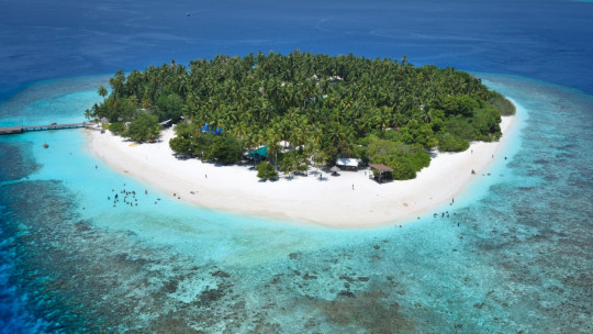 DELUXEA - Bandos Maldives ****